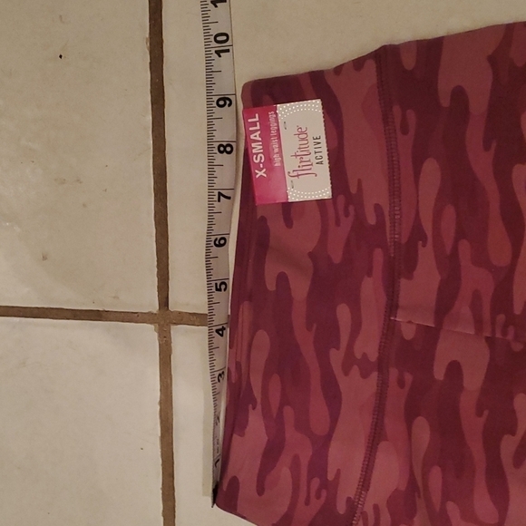Firtitude Leggings Active Size XS High Waisted Pink Camouflage Berry Camo - Picture 3 of 9